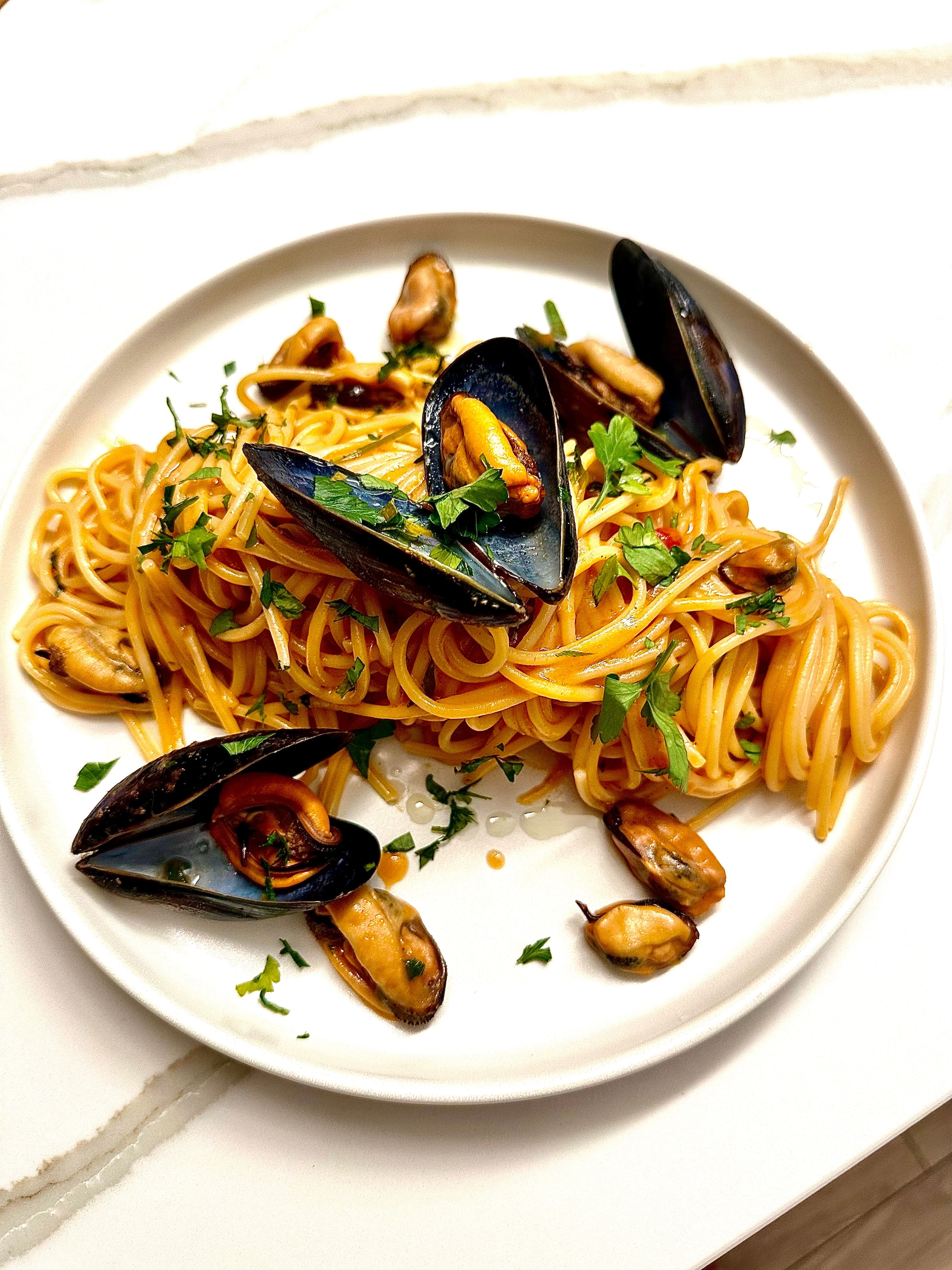 Spaghetti with Fresh Black Mussels | Authentic Italian Pasta